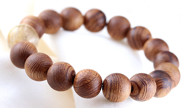 デザインブレス タイチンルチルクォーツsa 伊勢神宮御山杉 大貴珠 ギャランティカード付き パワーストーンのヒーリングスペース タオ